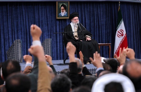 رهبر انقلاب , کشور آمریکا , انقلاب اسلامی , محور مقاومت ,