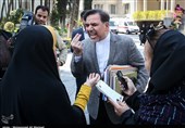 آیا "فرزانه صادق" تکرار "عباس آخوندی" است؟