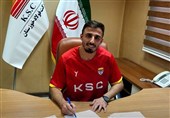 سعید صادقی وینگر پرسپولیس به فولاد پیوست