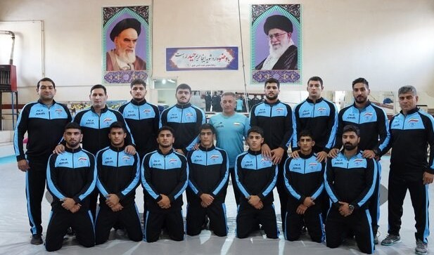 کشتی جوانان آزاد