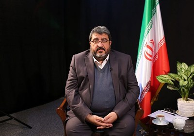 فواد ایزدی: کار آمریکا و اسرائیل با ایران تمام نشده است