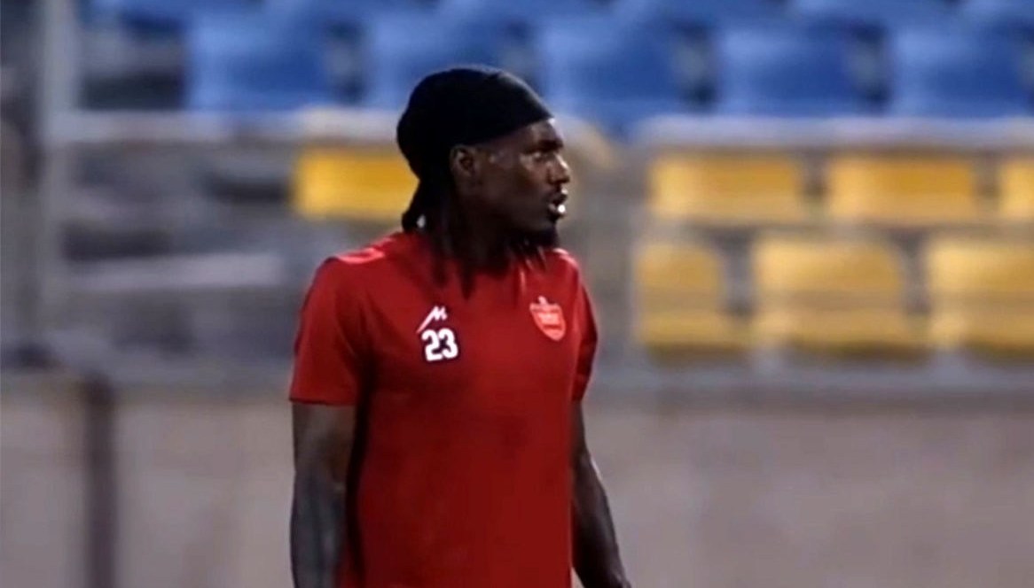 بیفوما نمی‌تواند برای پرسپولیس بازی کند