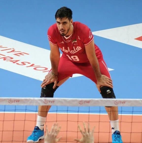 حسین خانزاده