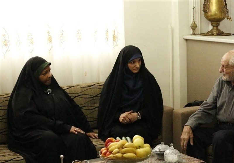 مهدیه اسفندیاری
