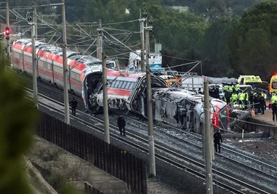 بیش از 100 کشته و زخمی در تصادف دوقطار در اسپانیا