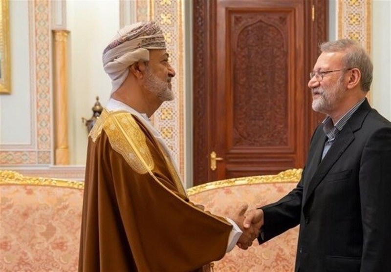 علی لاریجانی سه‌شنبه به عمان می‌رود