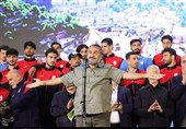 واکنش جنجالی پرواز همای: «از شما نمی‌ترسم، کوچولو»